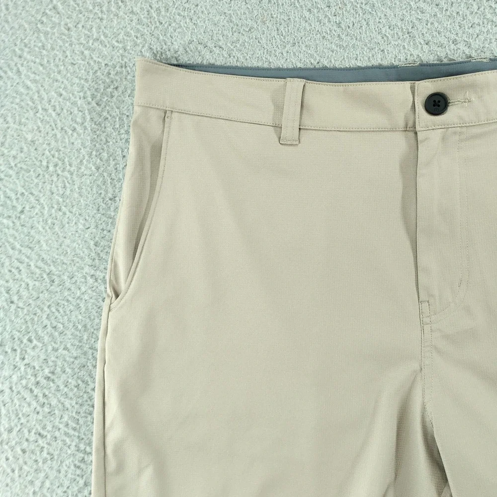 Travis Mathew Shorts Mens 38 Beige 9 Inch Stretch Chino Performance Golf Casual